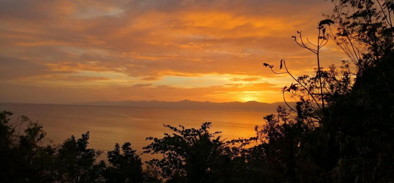 Lonos Circle Private Garden Romblon Exterior foto